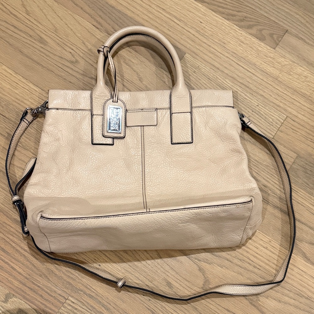 Badgley Mischka light pink leather tote bag